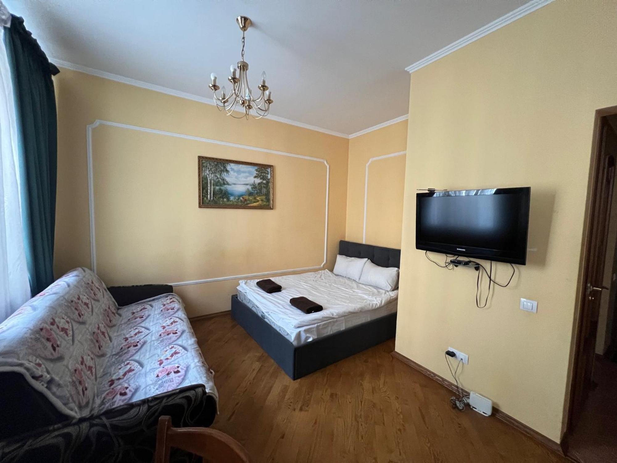Central House Львів Екстер'єр фото